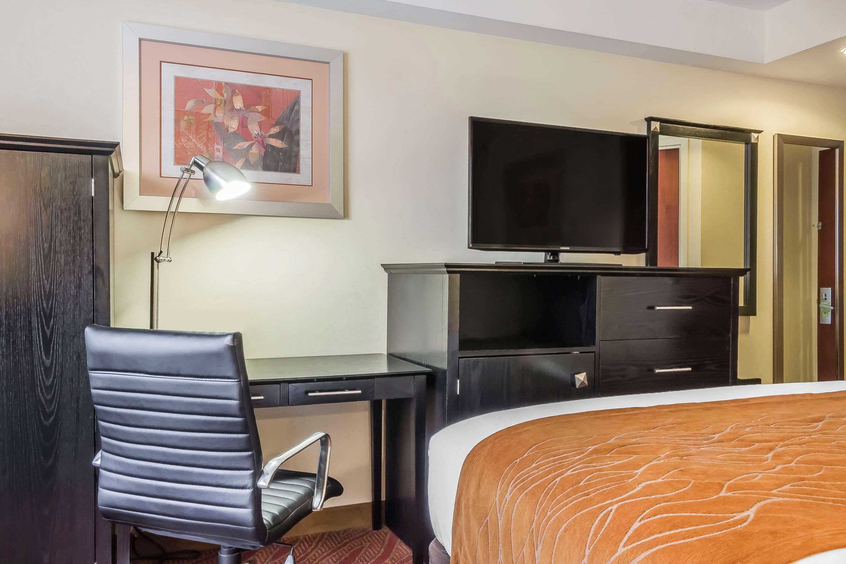 Comfort & Laguardia Airport