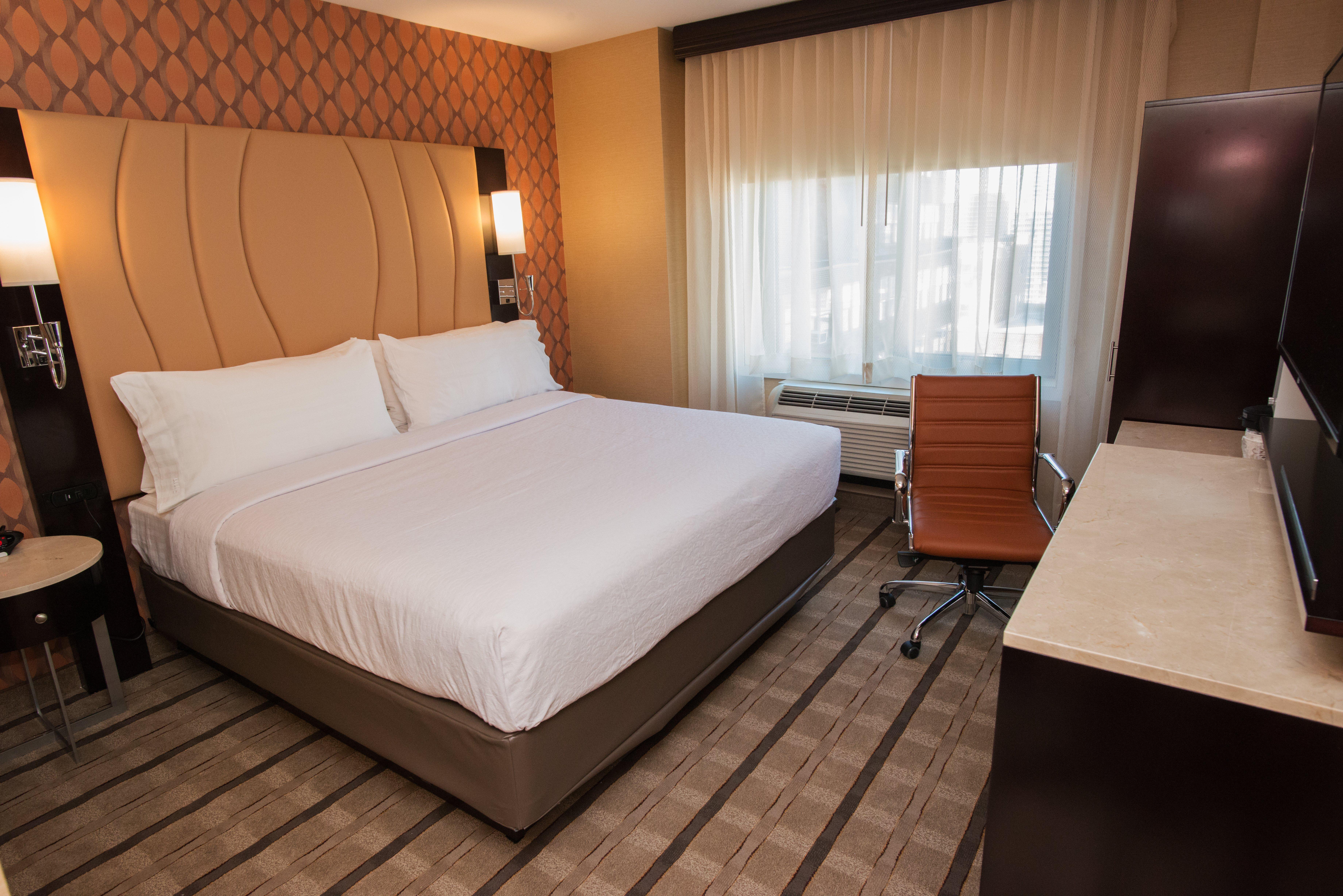 - Times Square By Ihg Hotel 3*
