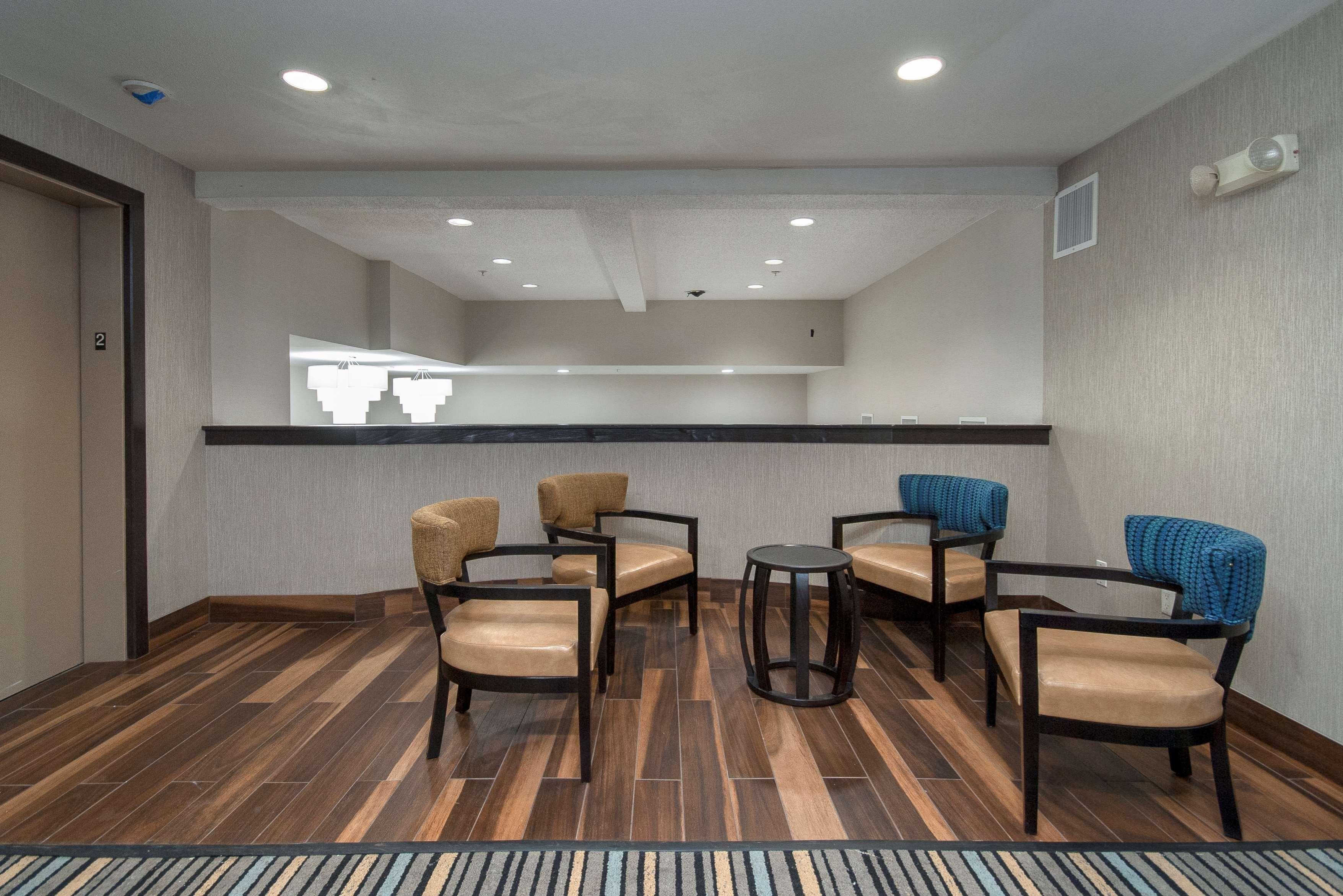 Best Western Queens Gold Coast Hotel