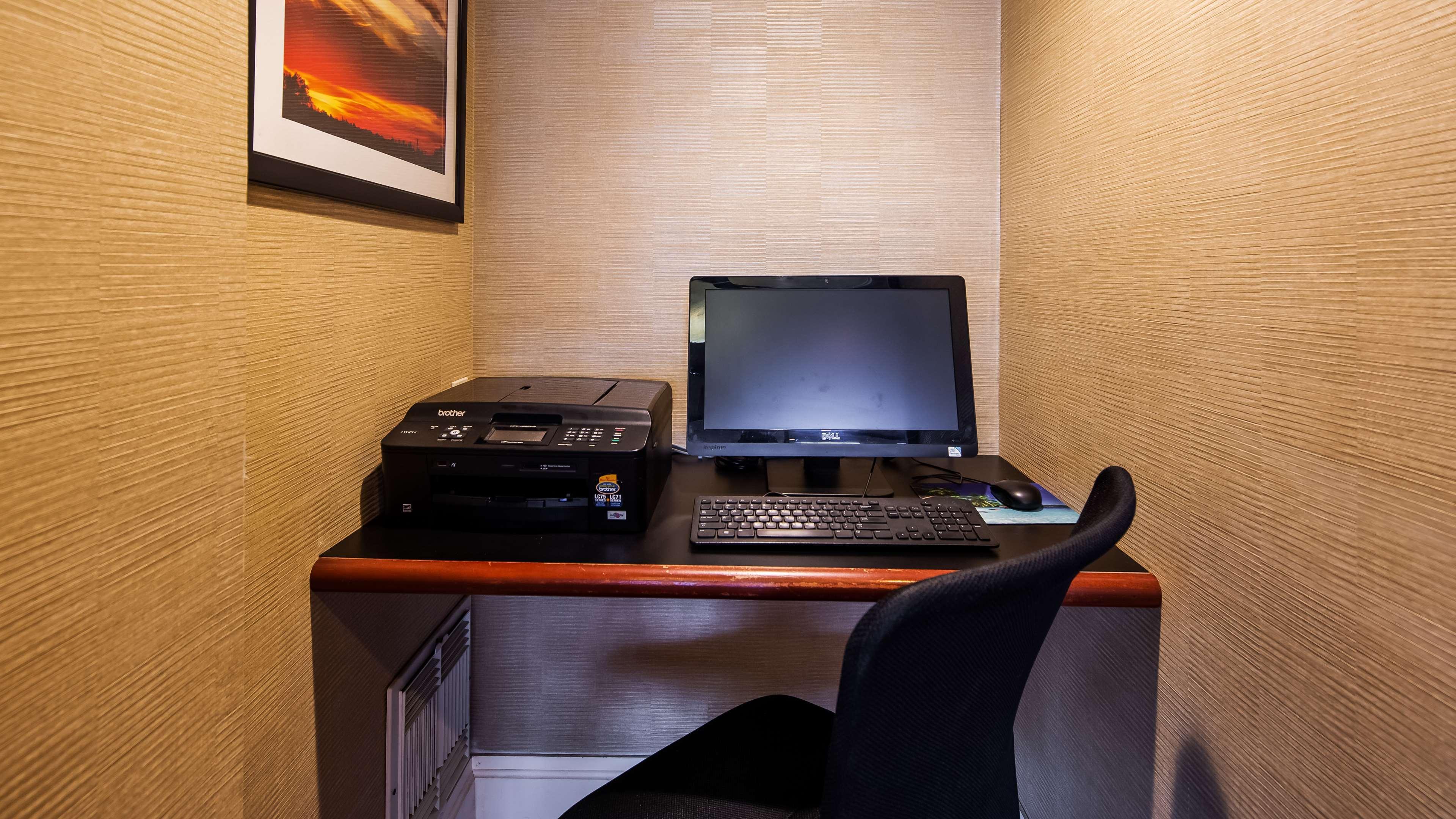 Best Western Queens Gold Coast Hotel 3*