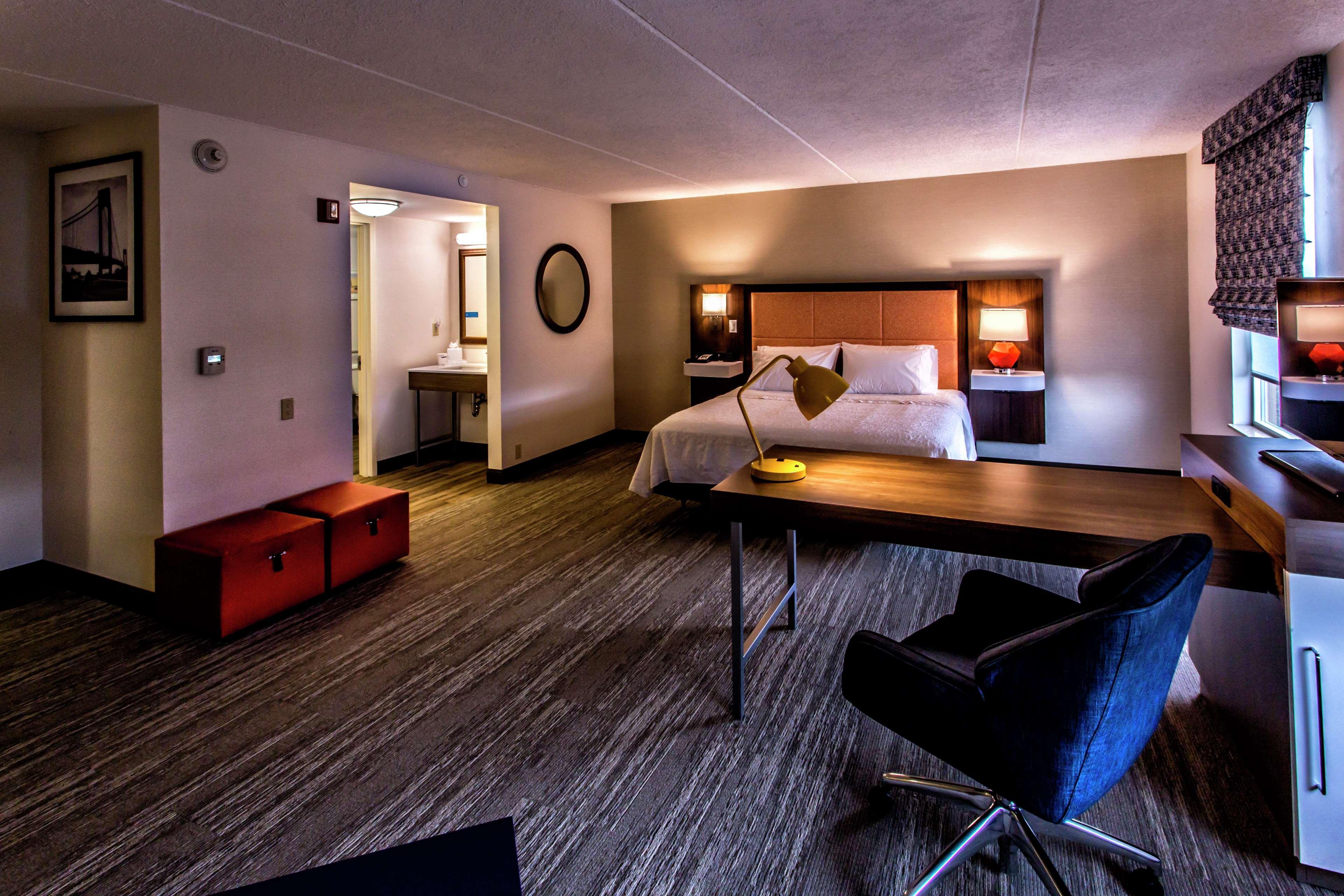 Hampton & Staten Island Hotel 3*