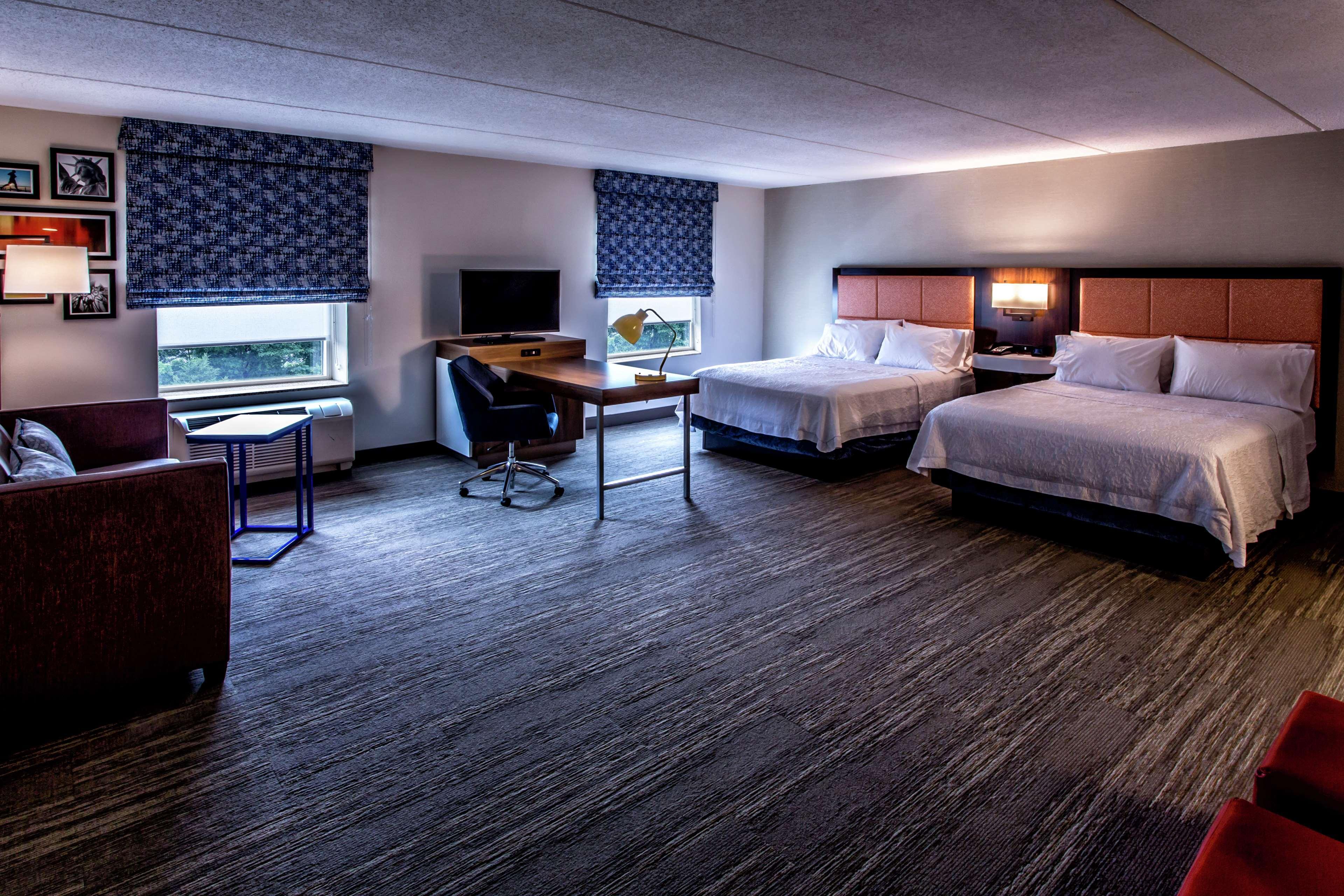 Hampton & Staten Island Hotel 3*