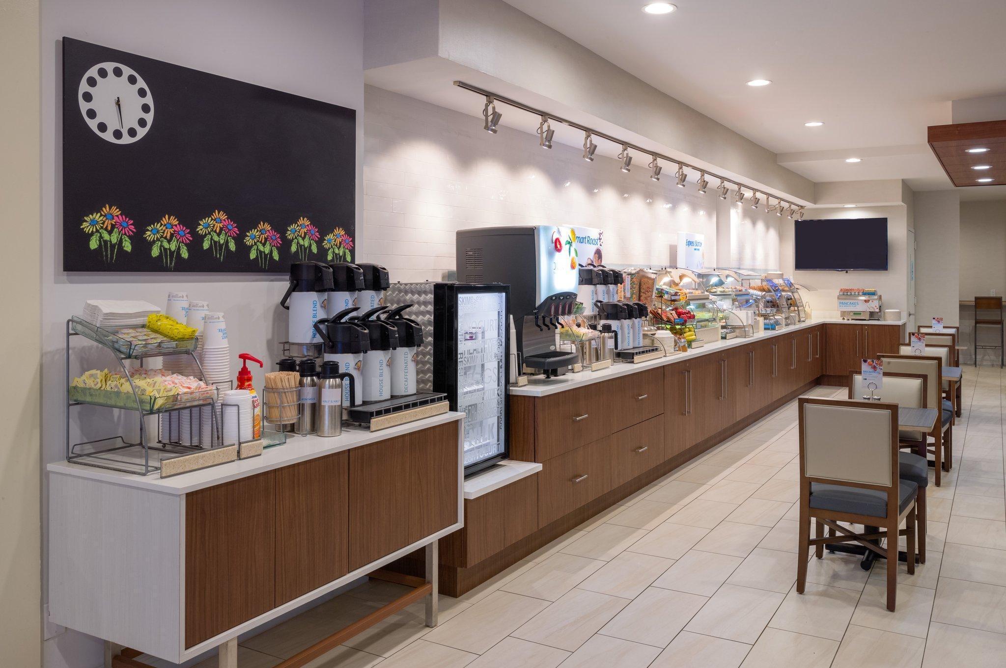 Express Chelsea By Ihg Hotel