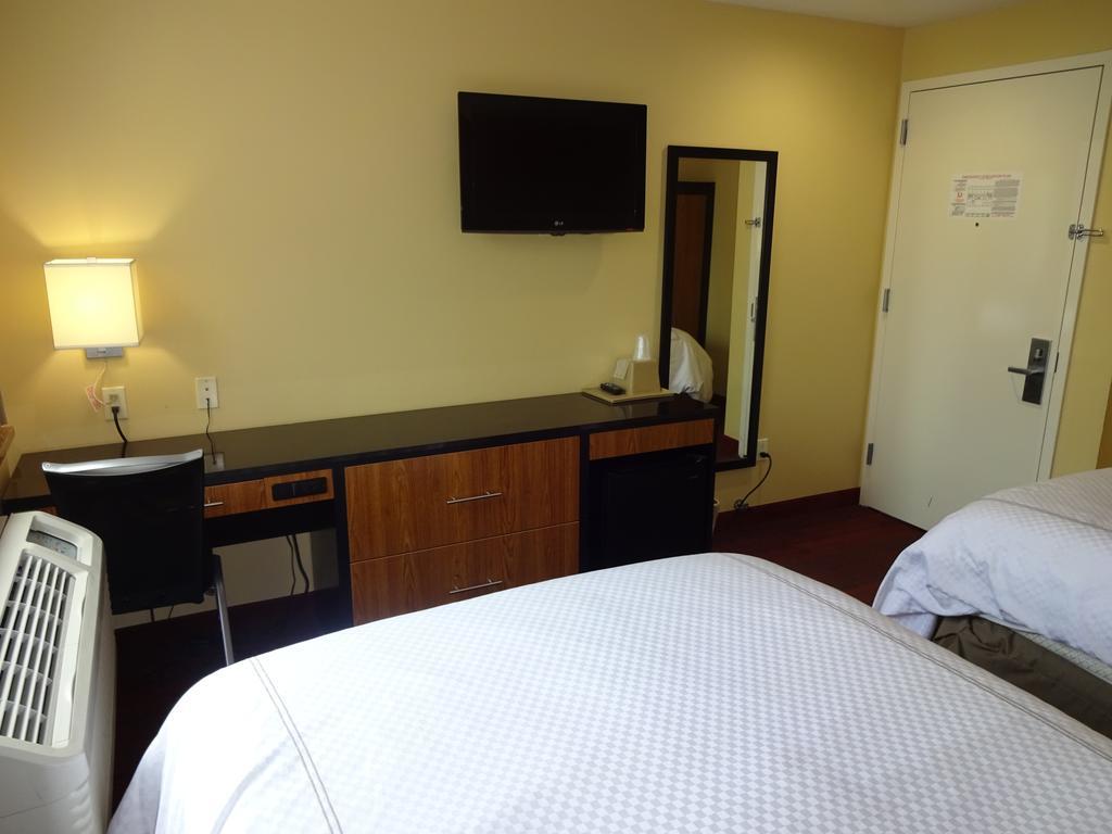 Hotel Bliss - Brooklyn
