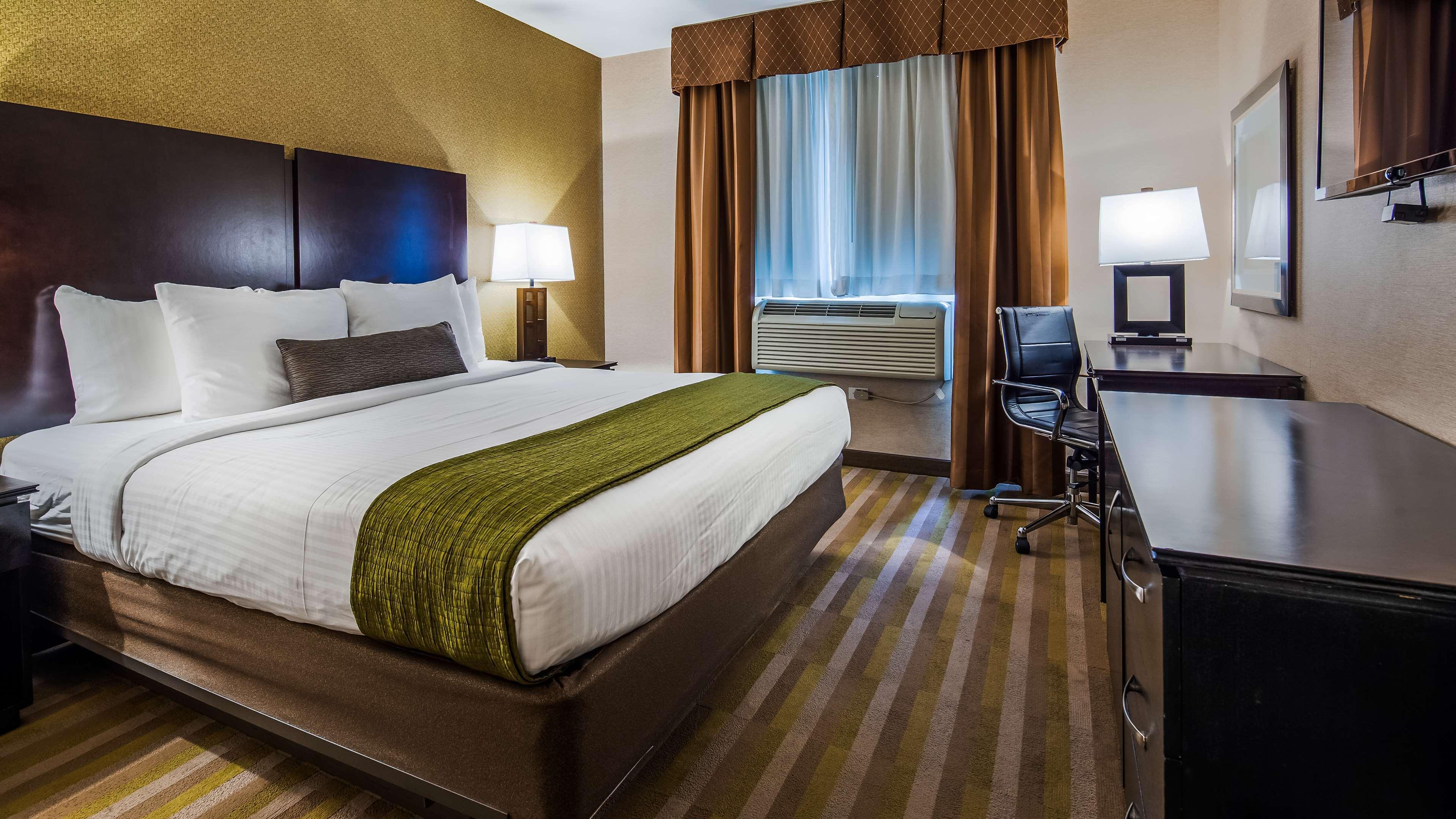 Hotel Best Western Plus Plaza 3*