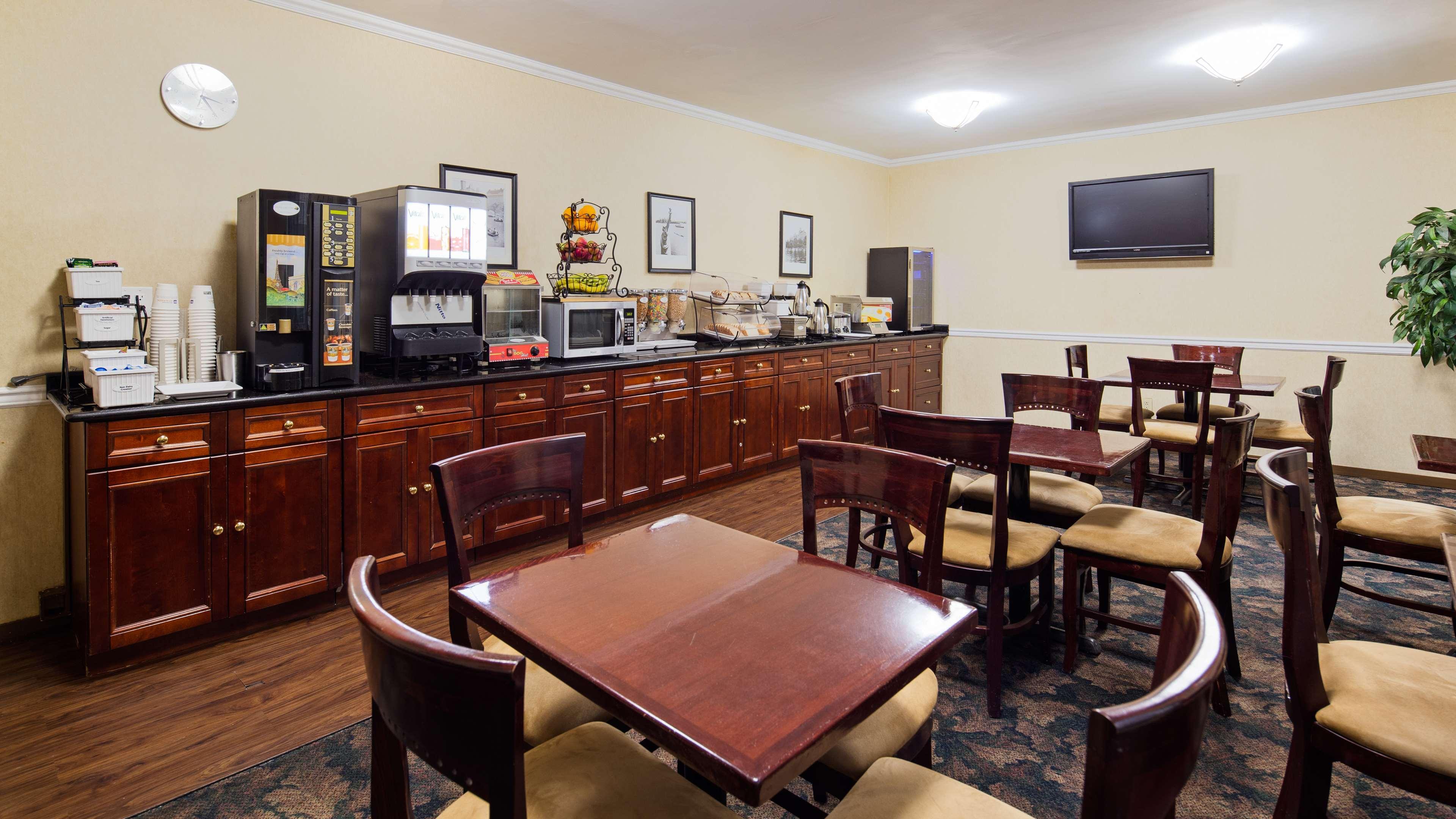 Hotel Best Western Queens Court 3*