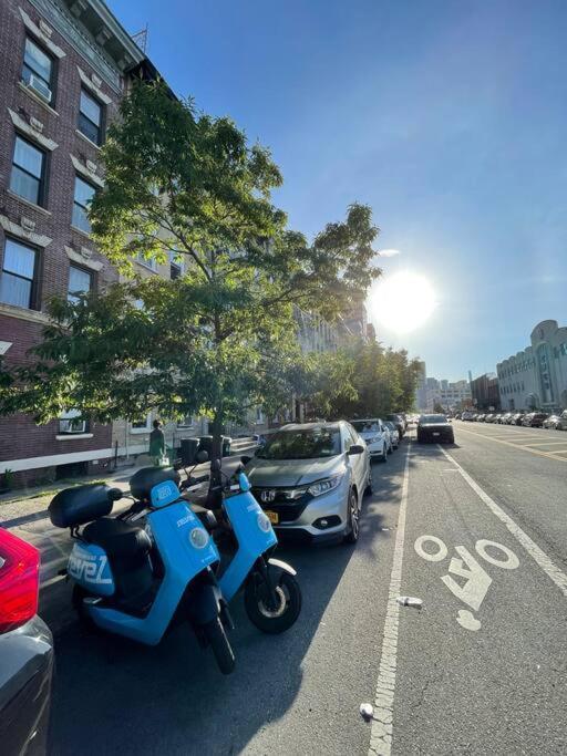2 Bedrooms 1 Stop From Manhattan - Free Parking And First Floor ! Apartment *