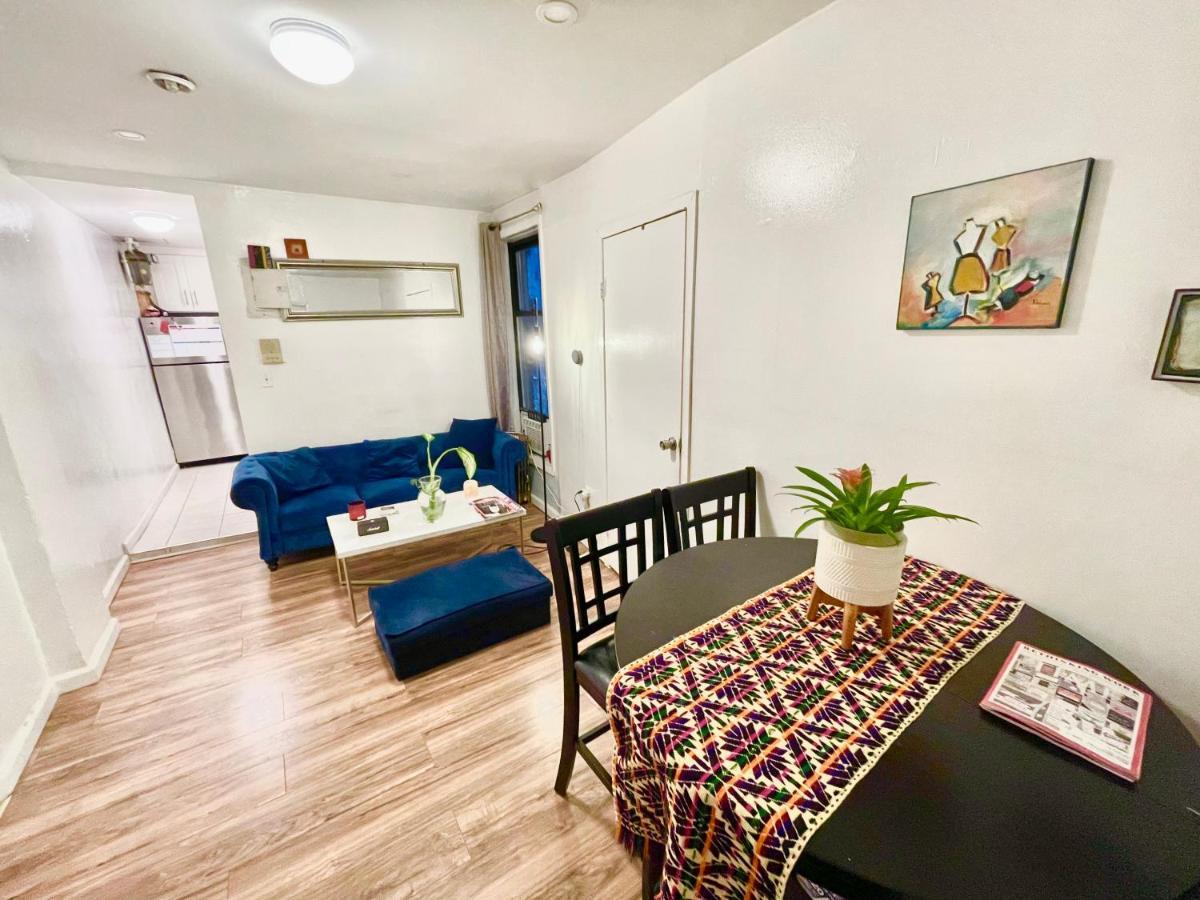 Apartment 2 Bedrooms 1 Stop From Manhattan - Free Parking And First Floor ! New York