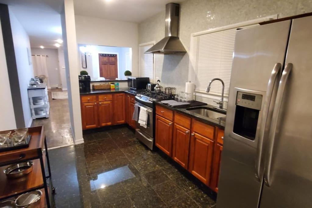 Apartment Quiet 3 Bedroom In Private New York