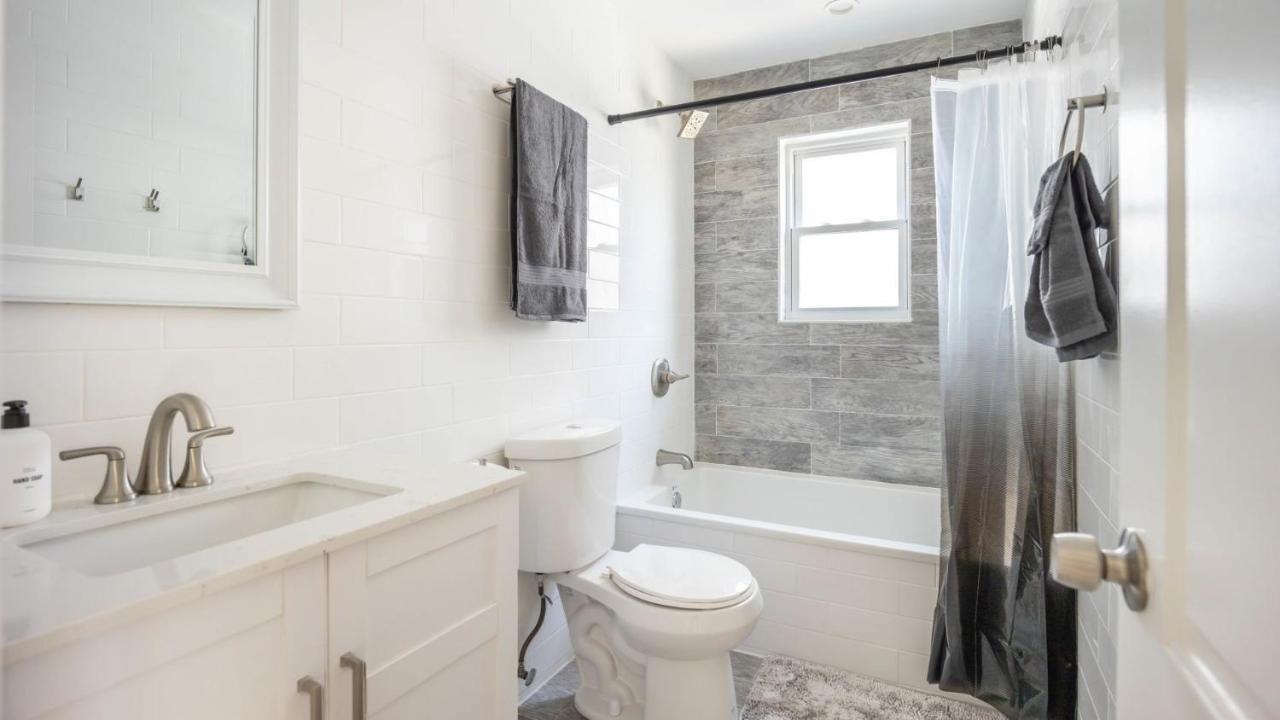 Lovely 3-br In Queens, Near Rockaway *