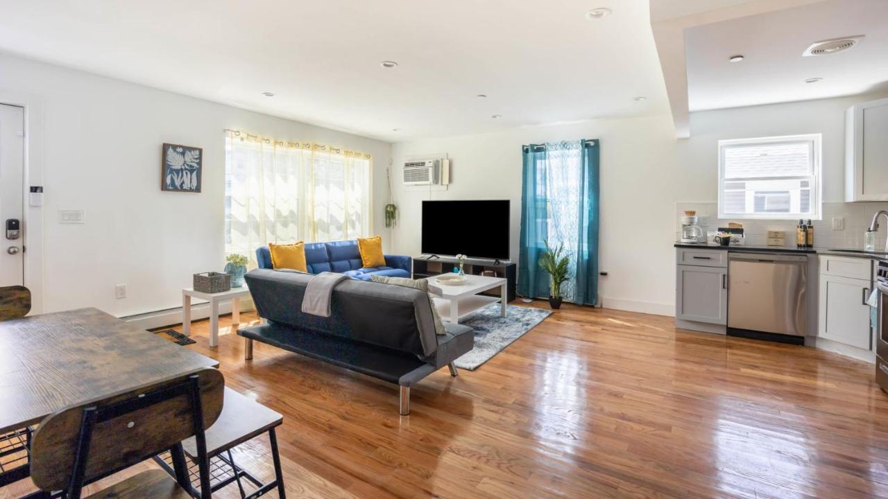 Apartment Lovely 3-br In Queens, Near Rockaway New York