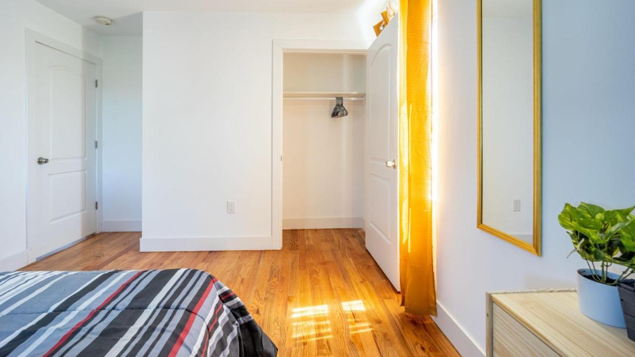 Lovely 3-br In Queens, Near Rockaway Apartment New York