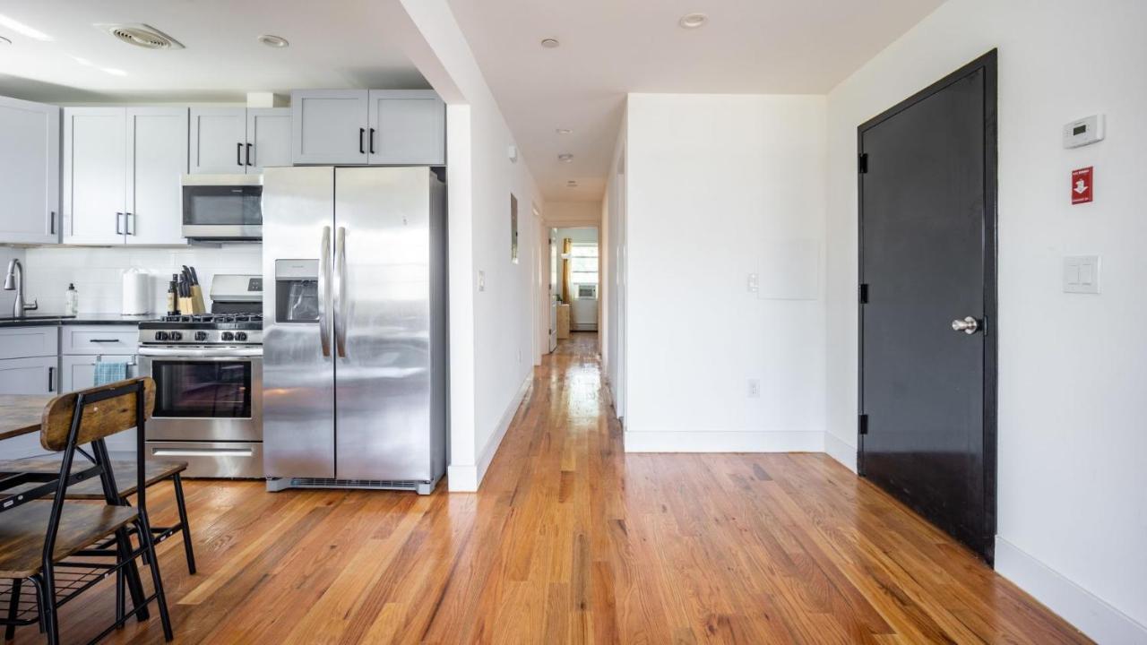 Lovely 3-br In Queens, Near Rockaway