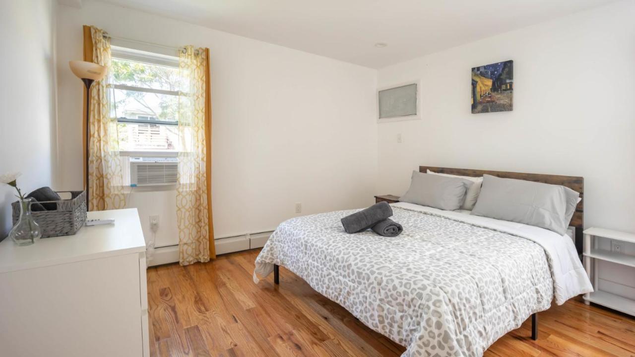 Lovely 3-br In Queens, Near Rockaway *