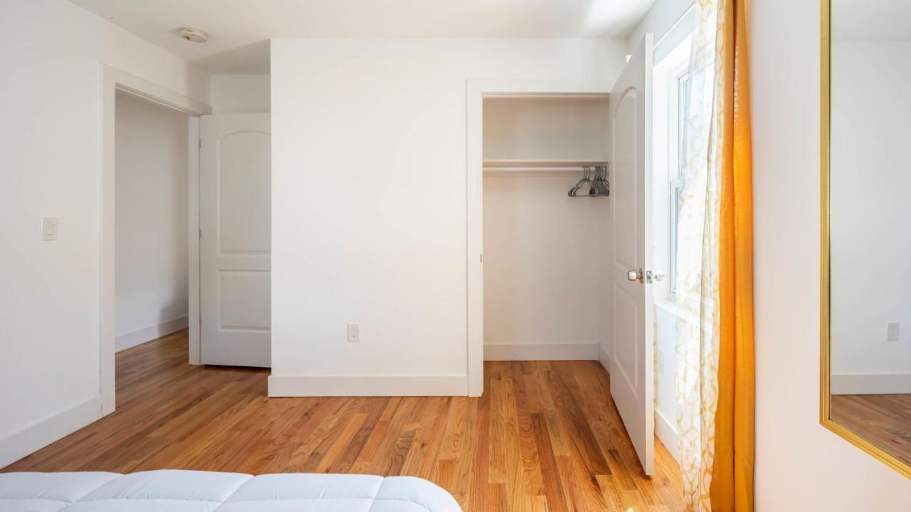 Lovely 3-br In Queens, Near Rockaway *