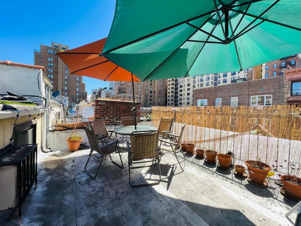 Apartment Pink Paradise Pavilion: Nyc Most Insta-worthy Spot New York