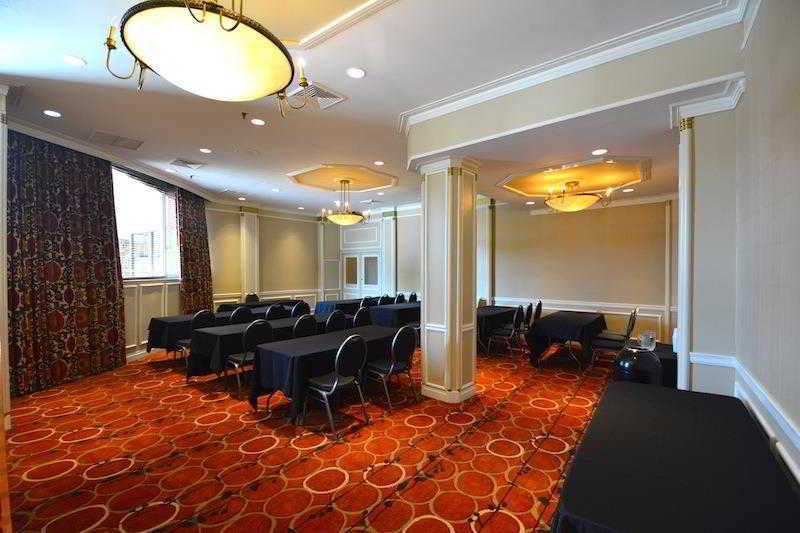 Hotel Best Western Queens Gold Coast 3*
