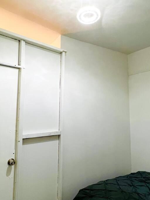 2 Bedroom Queens Near Airtrain, Jfk, Lga 646-667-6696 Apartment