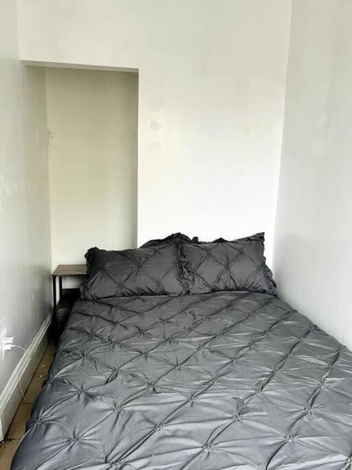 2 Bedroom Queens Near Airtrain, Jfk, Lga 646-667-6696