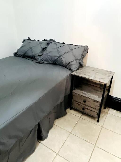 2 Bedroom Queens Near Airtrain, Jfk, Lga 646-667-6696 Apartment New York