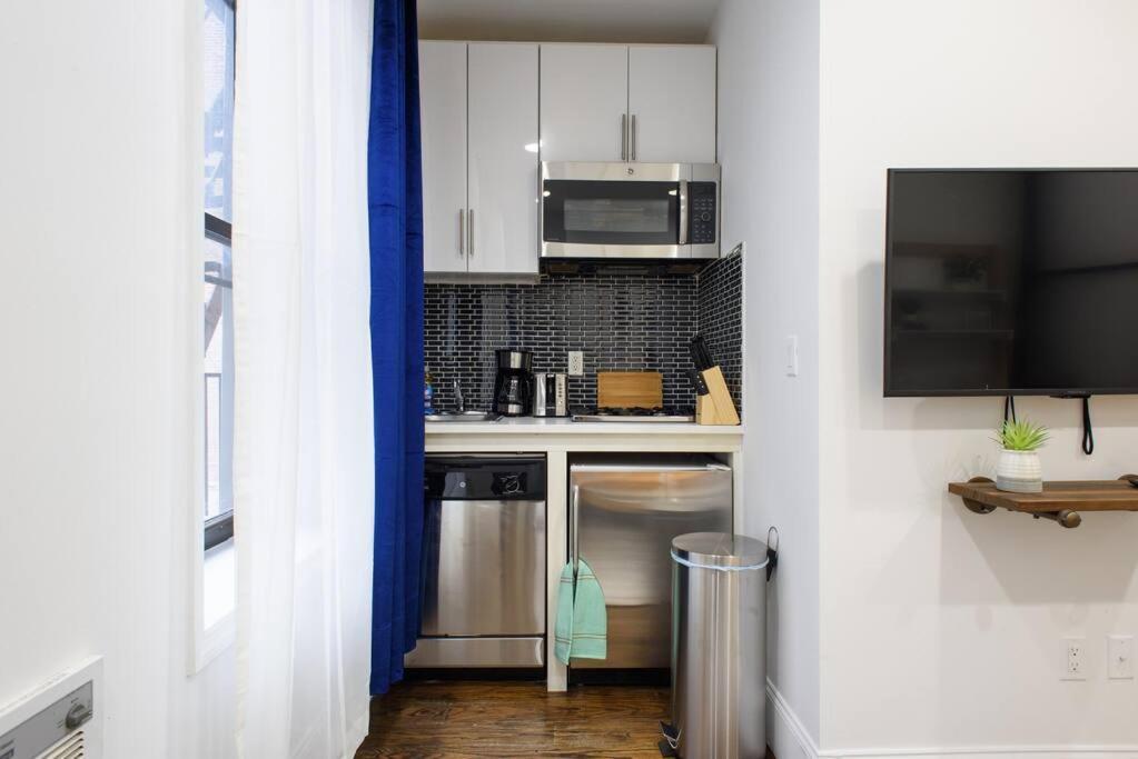 69-2a Prime Lower East Side 1br Brand New Apartment
