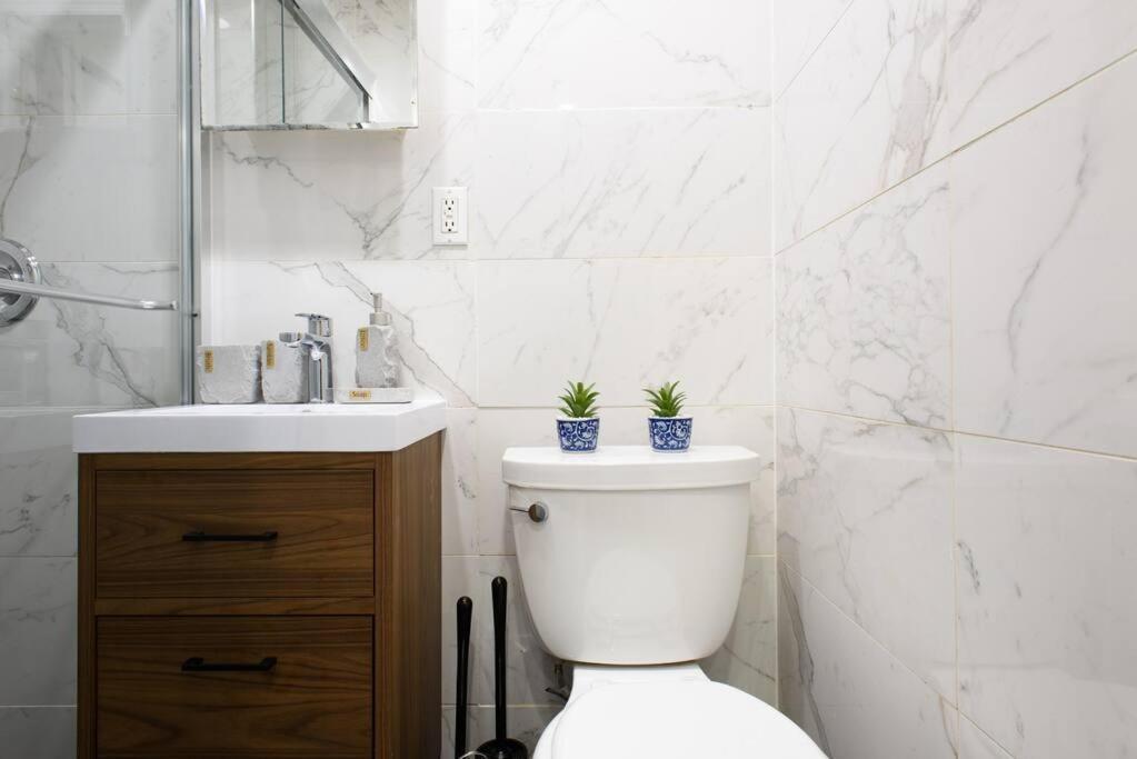 69-2a Prime Lower East Side 1br Brand New *
