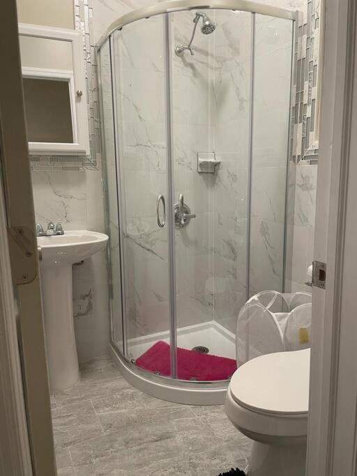 Cozy & Private Space Close To Rumc & Siuh *