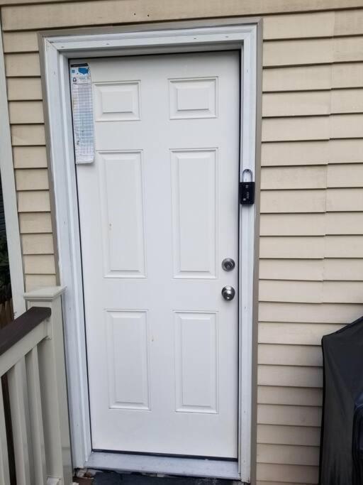 Apartment Cozy & Private Space Close To Rumc & Siuh
