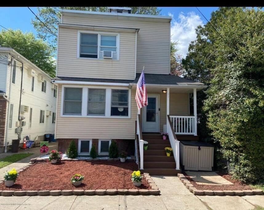 Cozy & Private Space Close To Rumc & Siuh * New York