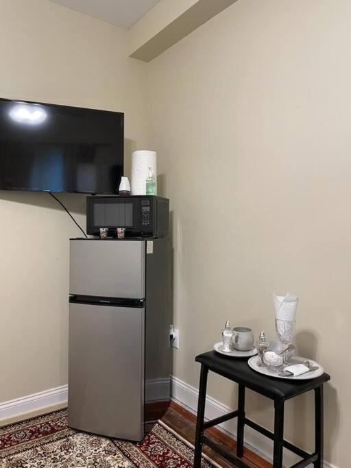 Cozy & Private Space Close To Rumc & Siuh Apartment