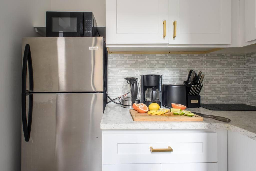 Apartment 428-3r Spacious Prime Midtown 2br Newly Furnished