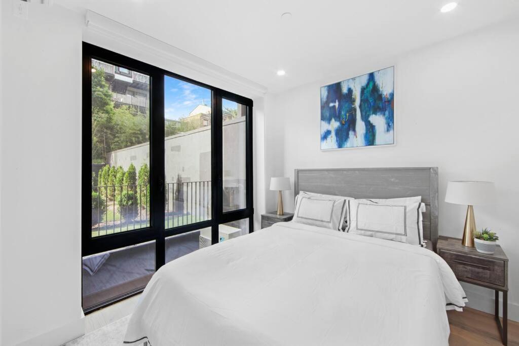 149bk-101 New Construction 2br Private Garden W-d
