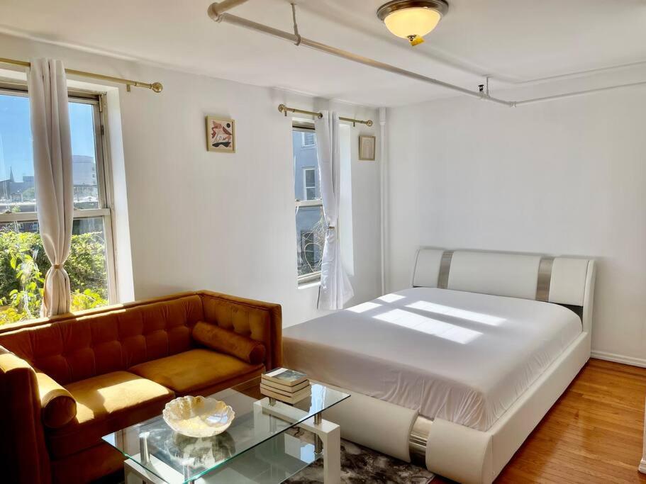 Modern Studio For Long In Nyc Apartment *