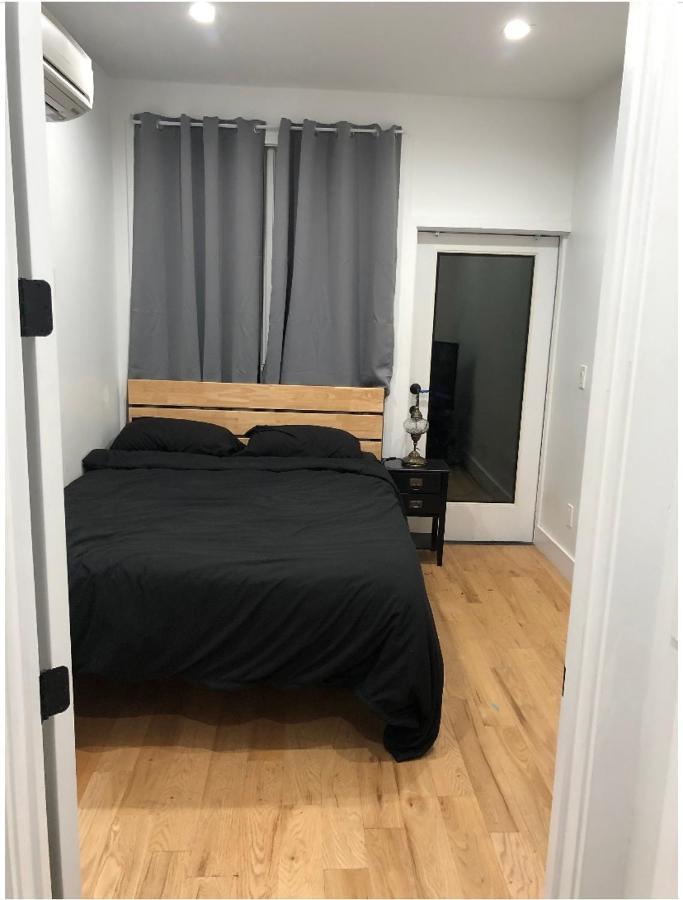 2 Bed Duplex With Private Yard *