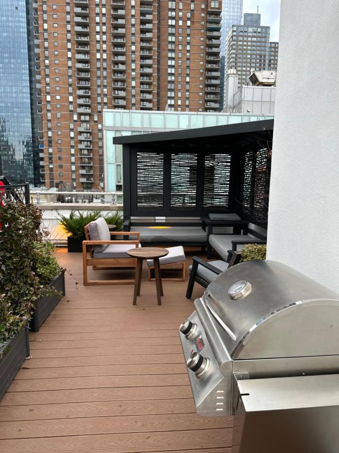 Posh 4 Bedroom Times Square Penthouse With Private Rooftop Apartment