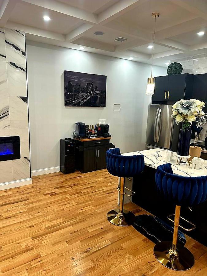 Latisha Luxury Place 5 *