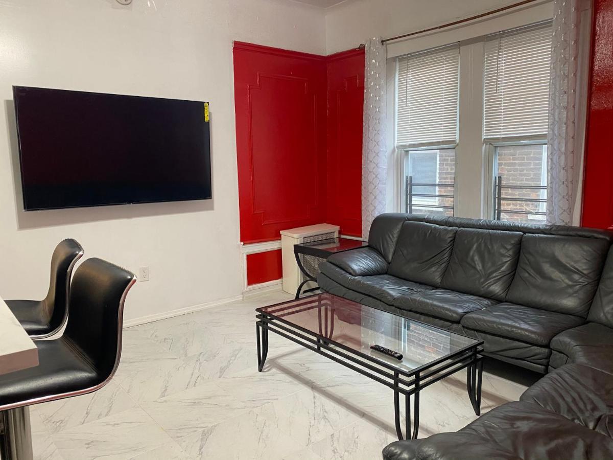 Un4vailable Apartment *