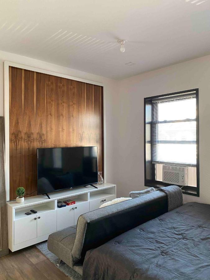 145 St Queens Near Jfk, Lga, & Citi Field, Free Parking In The Backyard 646-667-6696 * New York