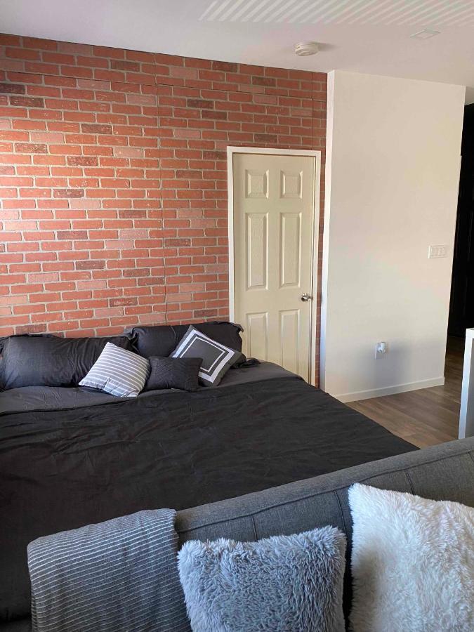 145 St Queens Near Jfk, Lga, & Citi Field, Free Parking In The Backyard 646-667-6696 Apartment *