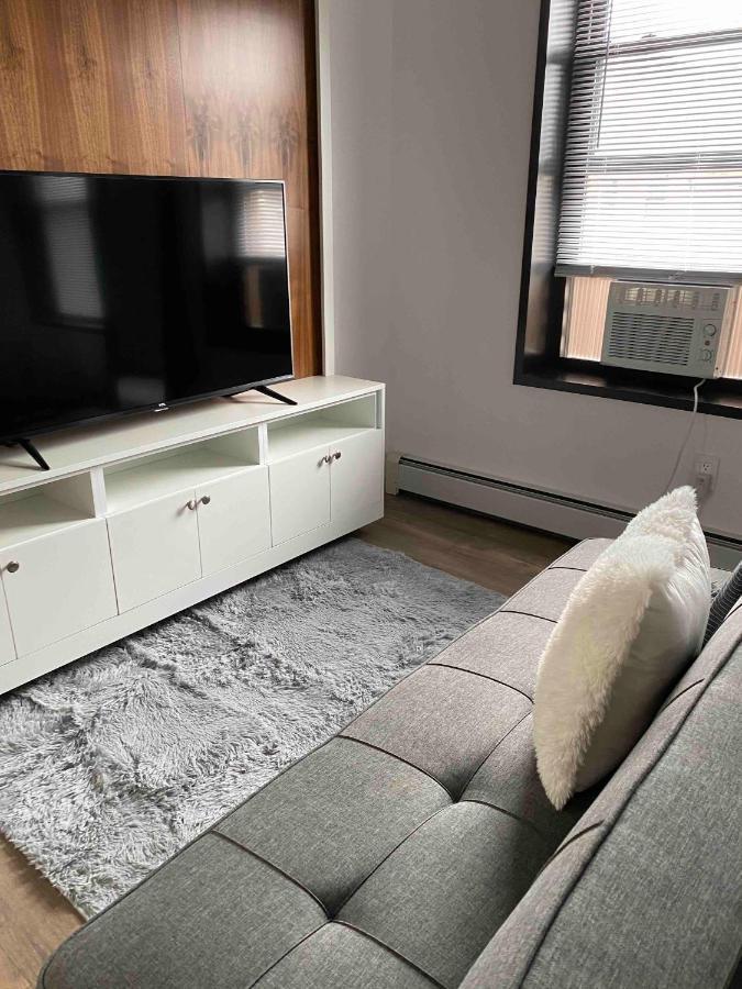 145 St Queens Near Jfk, Lga, & Citi Field, Free Parking In The Backyard 646-667-6696 Apartment