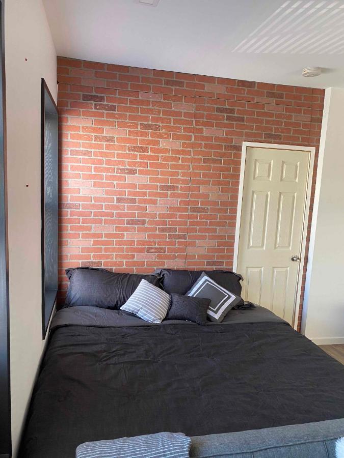 Apartment 145 St Queens Near Jfk, Lga, & Citi Field, Free Parking In The Backyard 646-667-6696 New York
