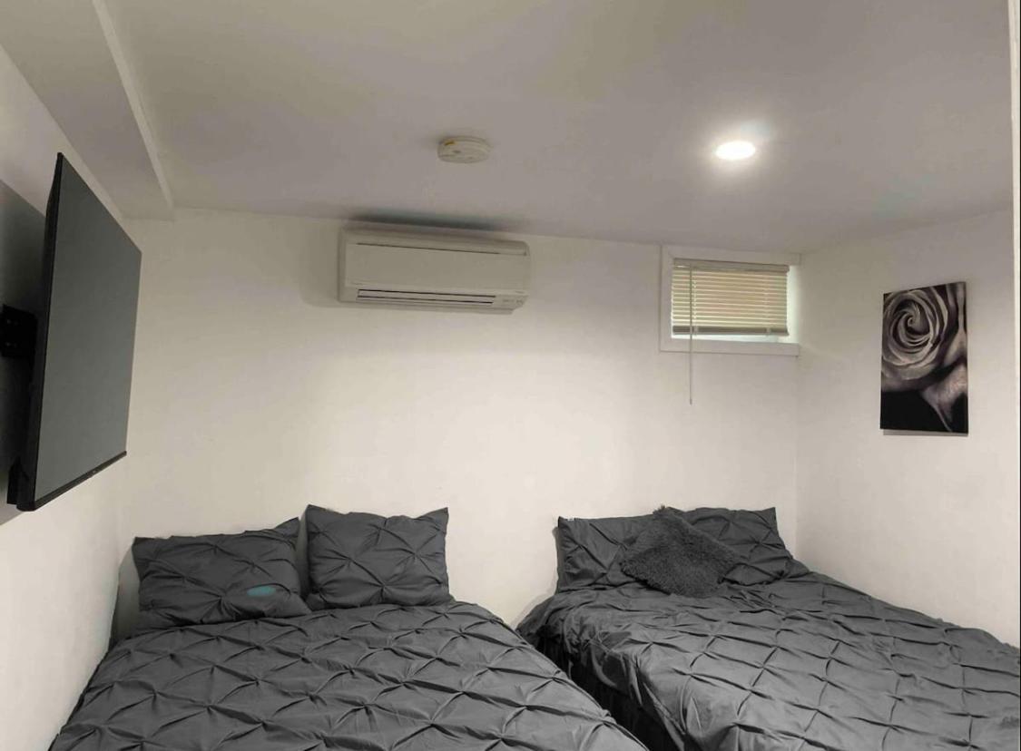145 St Queens Near Jfk, Lga, & Citi Field, Free Parking In The Backyard 646-667-6696 Apartment New York