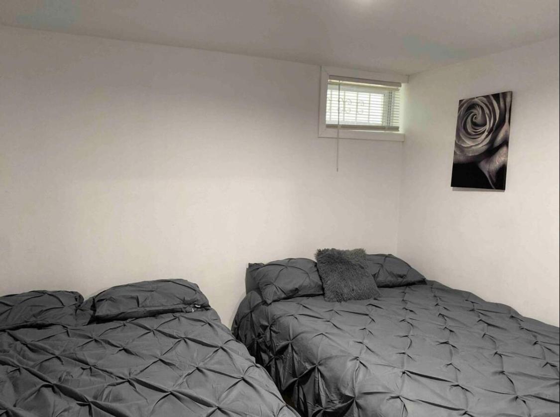 145 St Queens Near Jfk, Lga, & Citi Field, Free Parking In The Backyard 646-667-6696 *