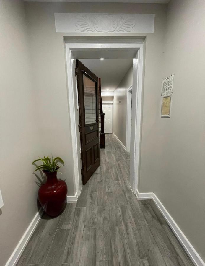 145 St Queens Near Jfk, Lga, & Citi Field, Free Parking In The Backyard 646-667-6696 Apartment New York