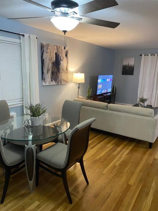 Rockaway 3 Bedroom By The Sea. Holiday home New York