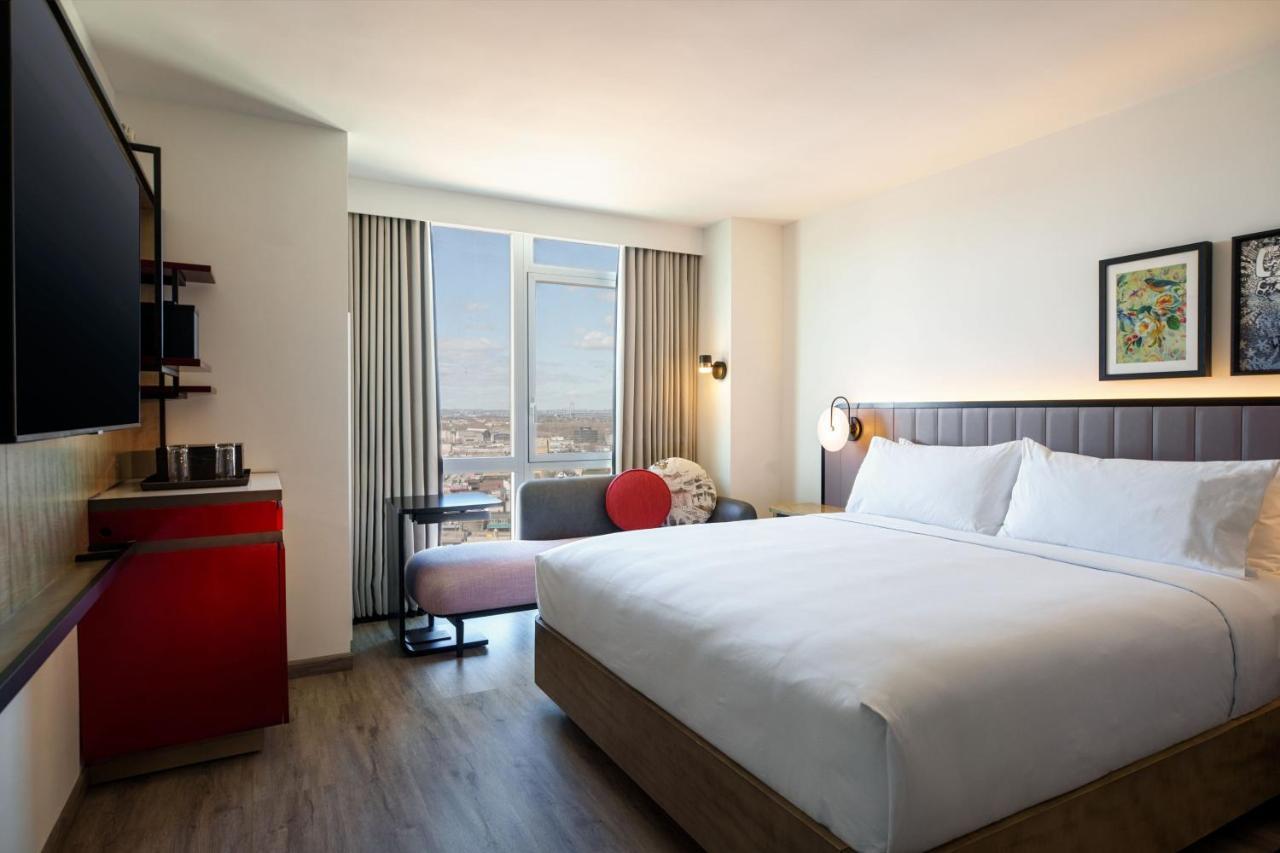 Hotel Renaissance Flushing At Tangram New York