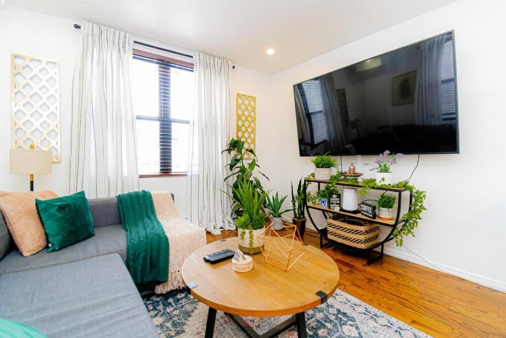 Apartment Luxury Oasis In The Heart Of Brooklyn *