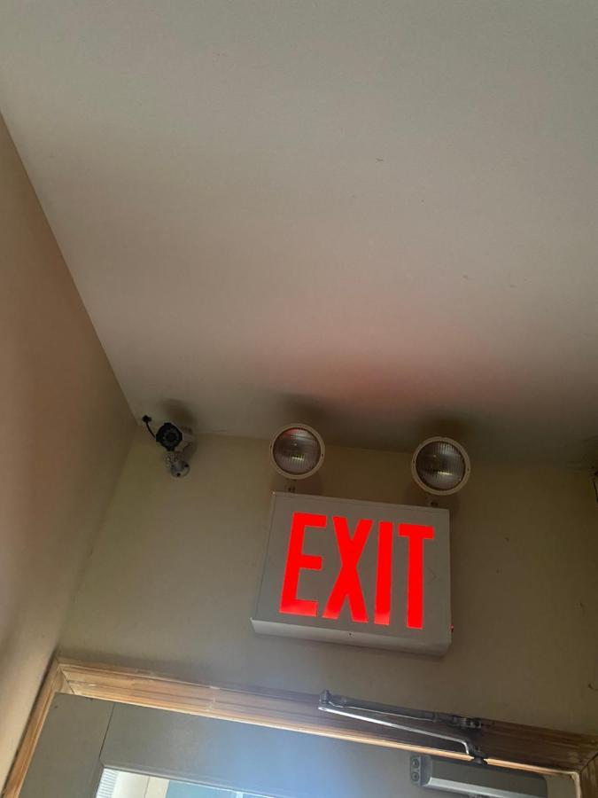 Apartment 805 3r New York