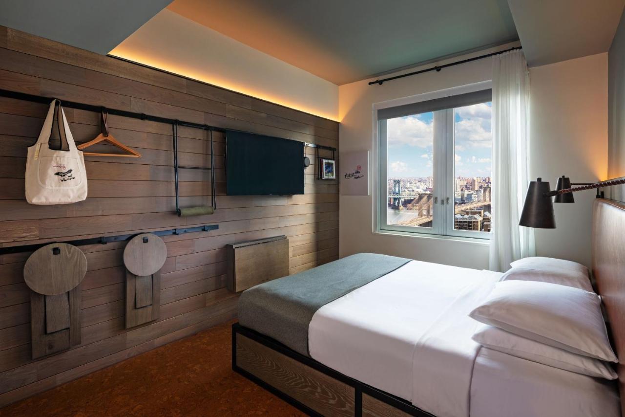 Moxy Nyc Downtown Hotel 4*