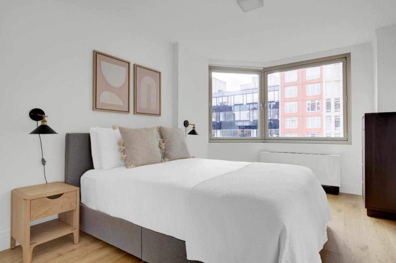 Ues 2br W Elevator Doorman Gym Nr The Met Nyc-683 *